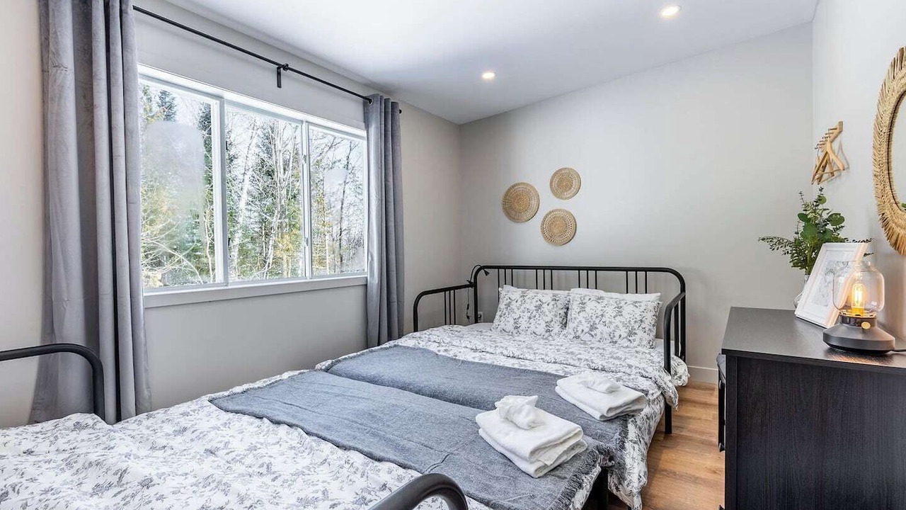 Photo of Bedroom in Les Pays-d'en-Haut Regional County Municipality