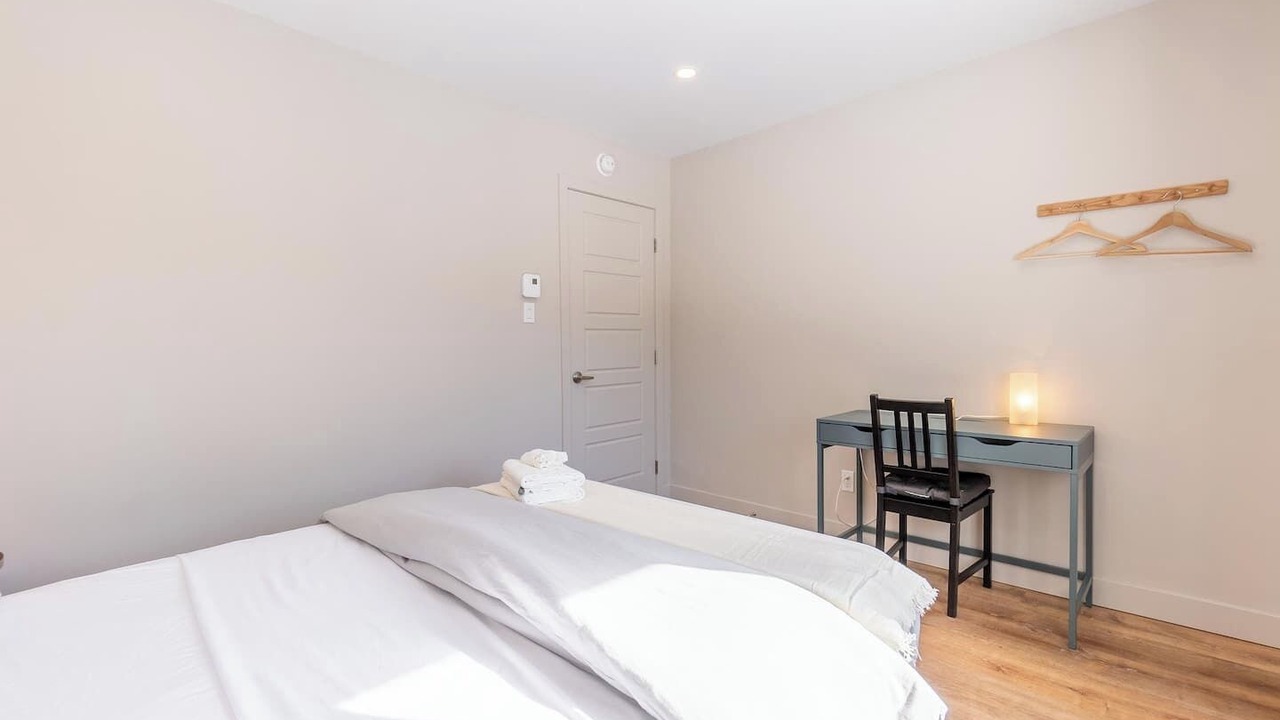 Photo of Bedroom in Les Pays-d'en-Haut Regional County Municipality