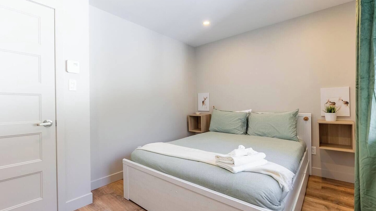 Photo of Bedroom in Les Pays-d'en-Haut Regional County Municipality