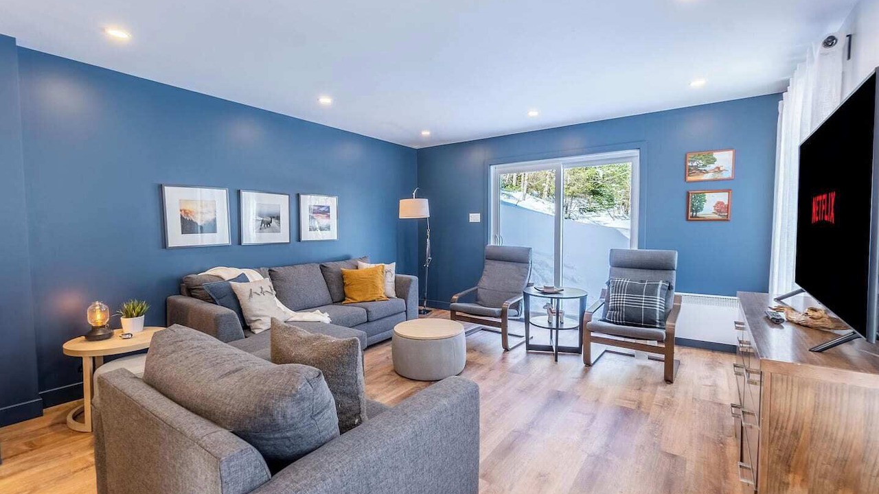 Photo of Livingroom in Les Pays-d'en-Haut Regional County Municipality