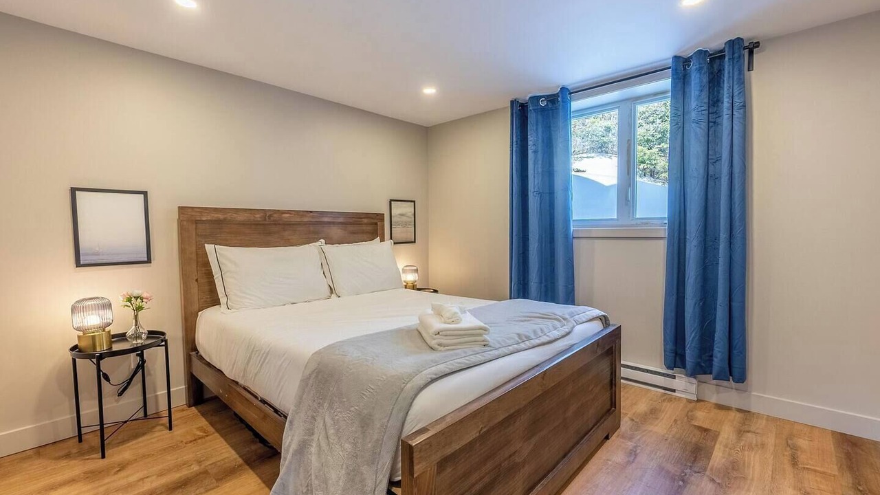 Photo of Bedroom in Les Pays-d'en-Haut Regional County Municipality