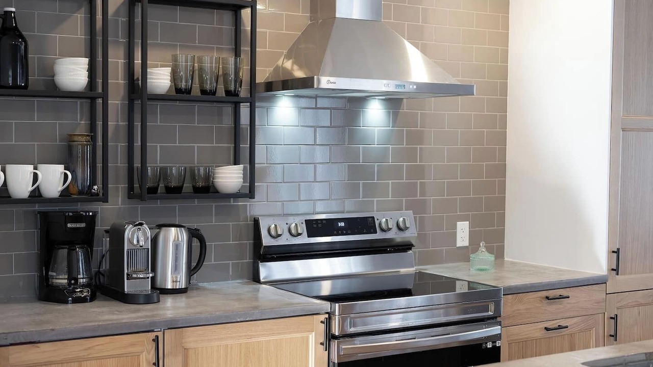 Photo of Kitchen in Les Pays-d'en-Haut Regional County Municipality