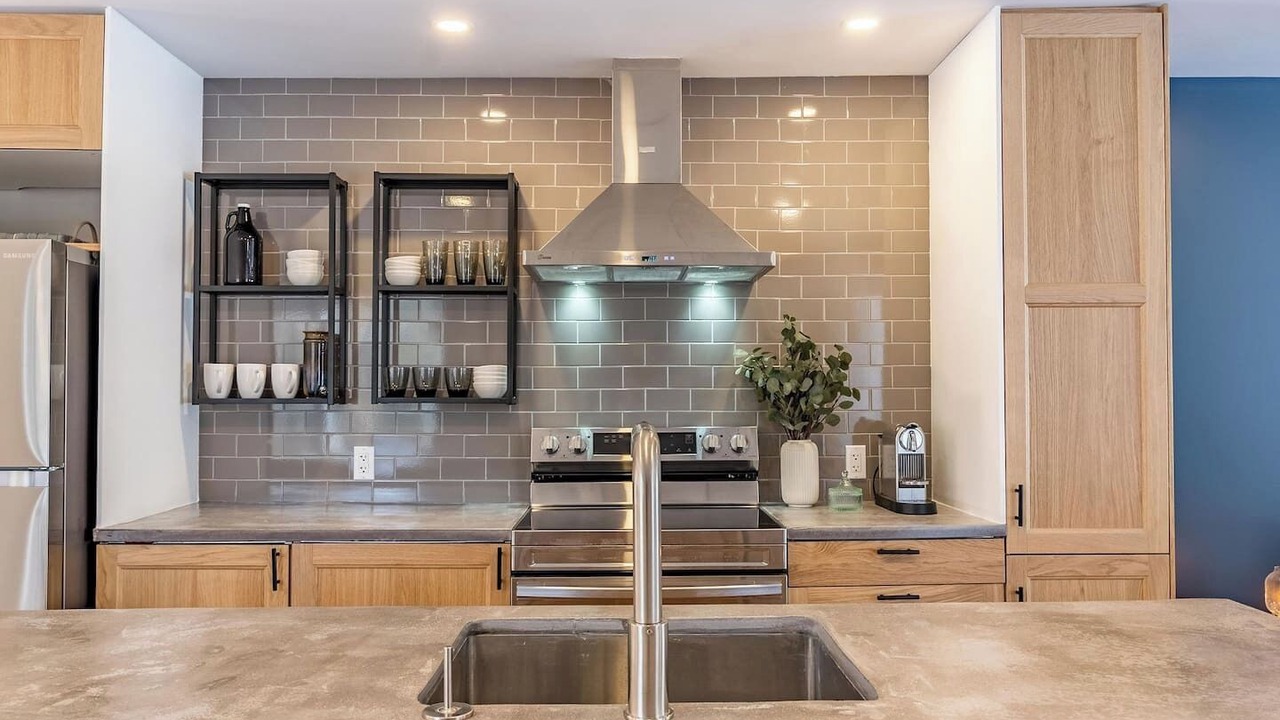 Photo of Kitchen in Les Pays-d'en-Haut Regional County Municipality