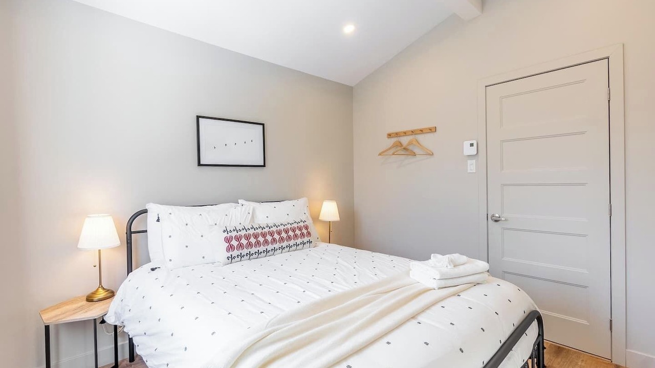 Photo of Bedroom in Les Pays-d'en-Haut Regional County Municipality
