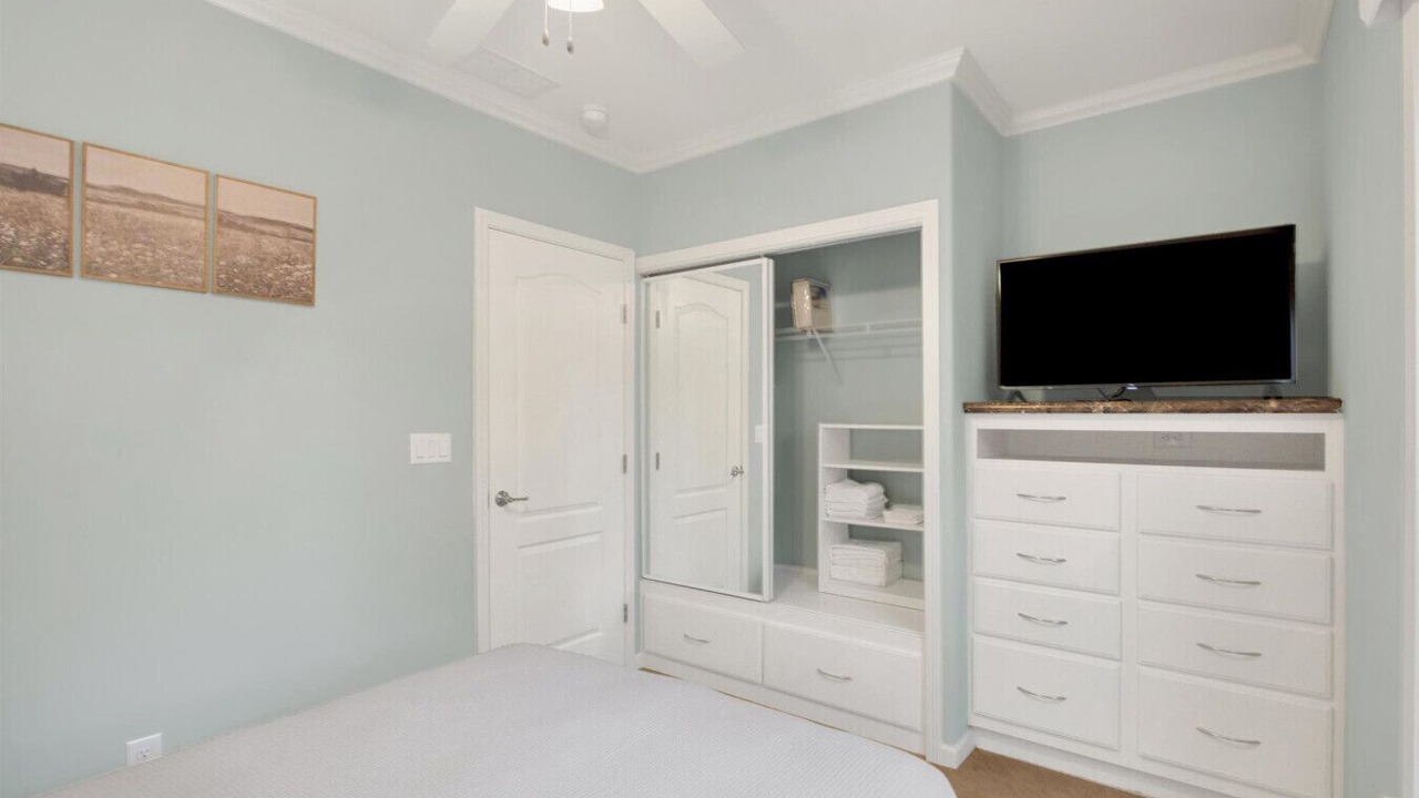 Photo of Bedroom in Wesley Chapel
