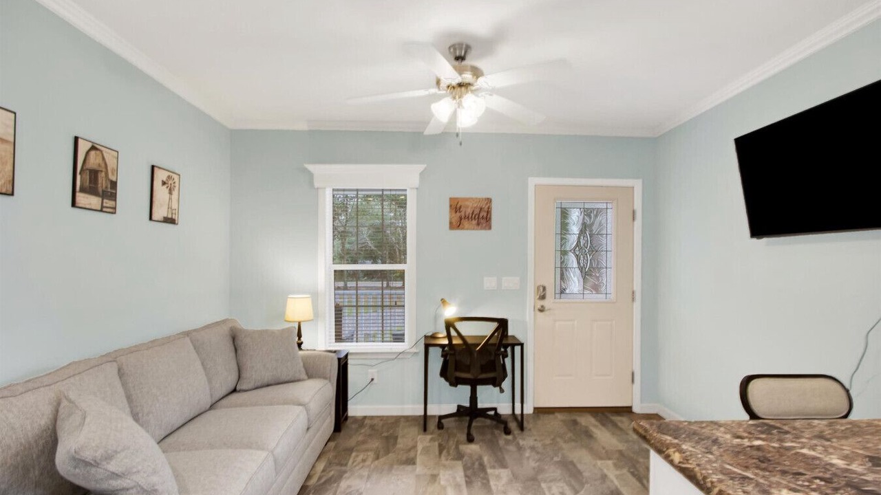 Photo of Livingroom in Wesley Chapel