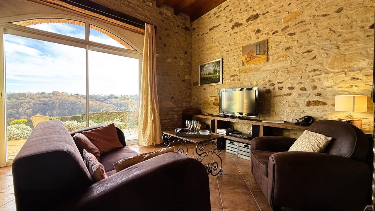 Photo of Livingroom in Viellesegure