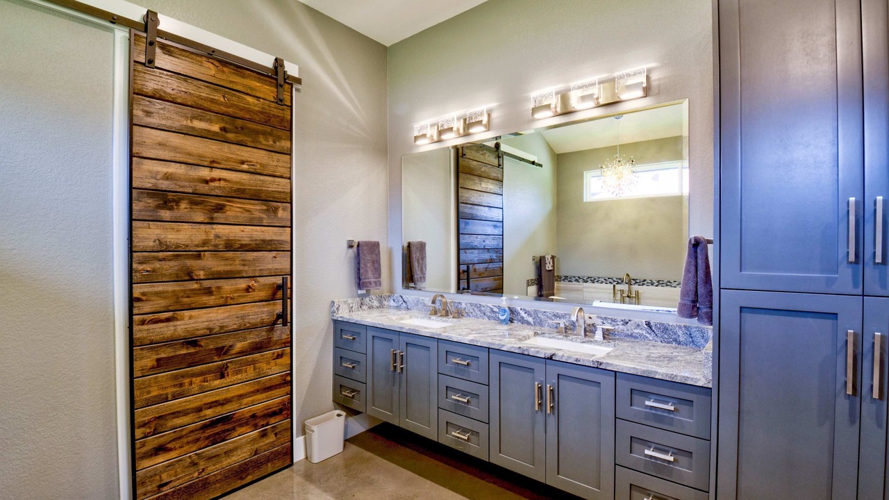 Photo of Bathroom in Kingsland