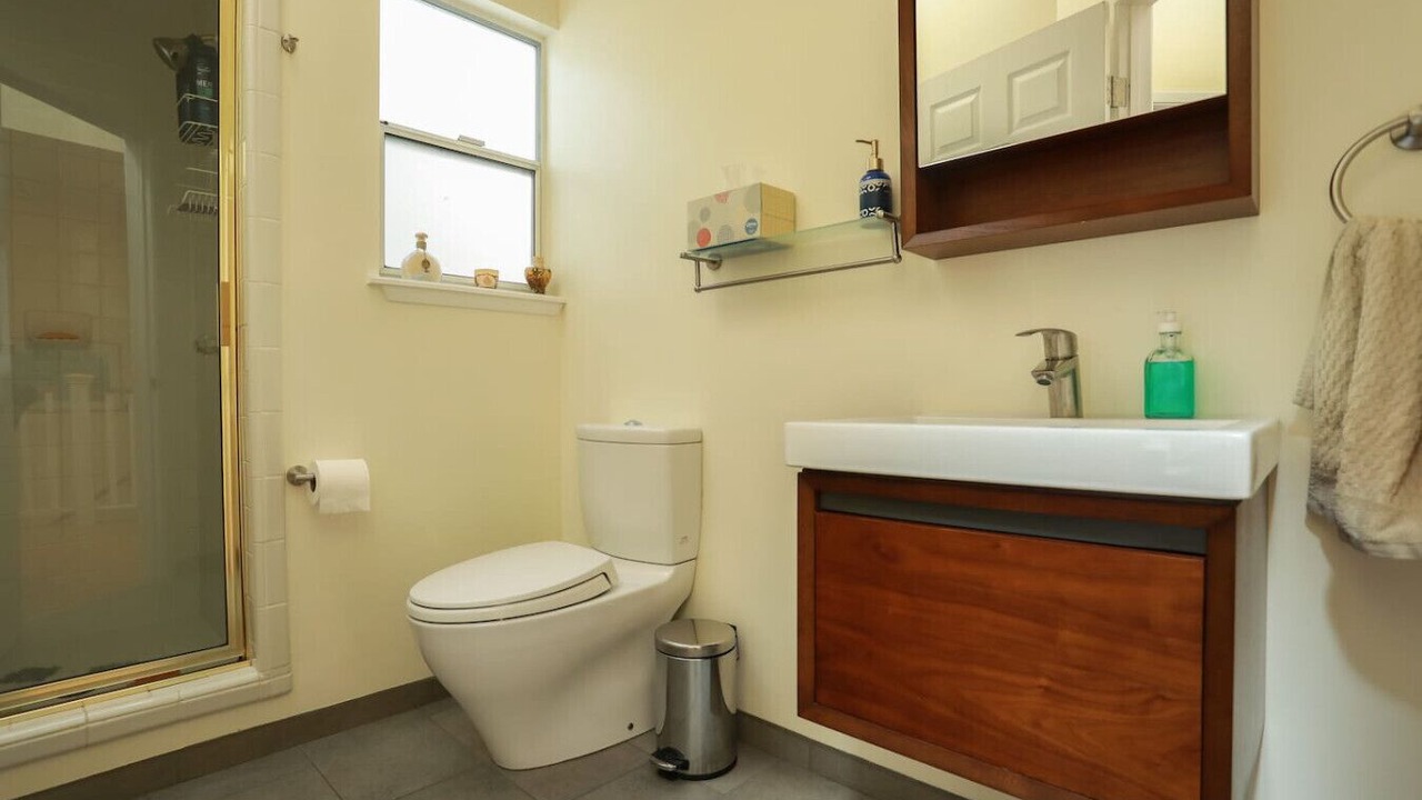Photo of Bathroom in Sunnyside