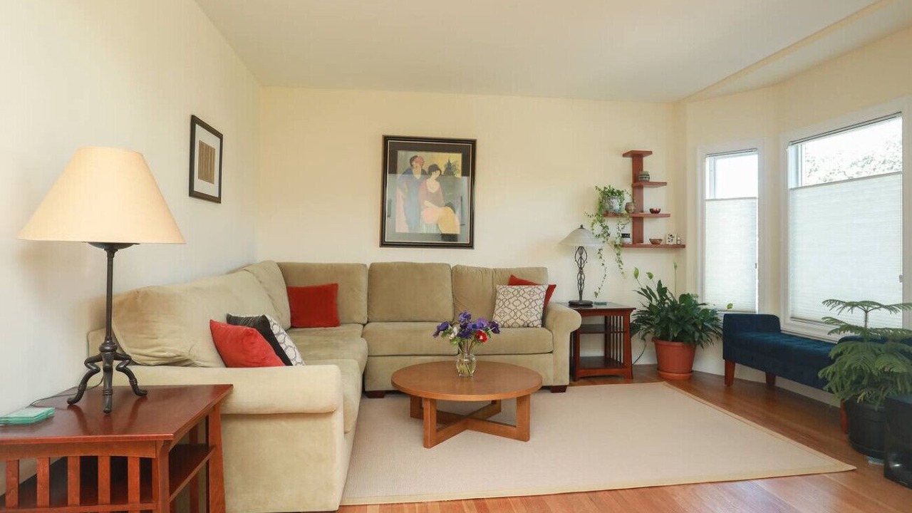 Photo of Livingroom in Sunnyside