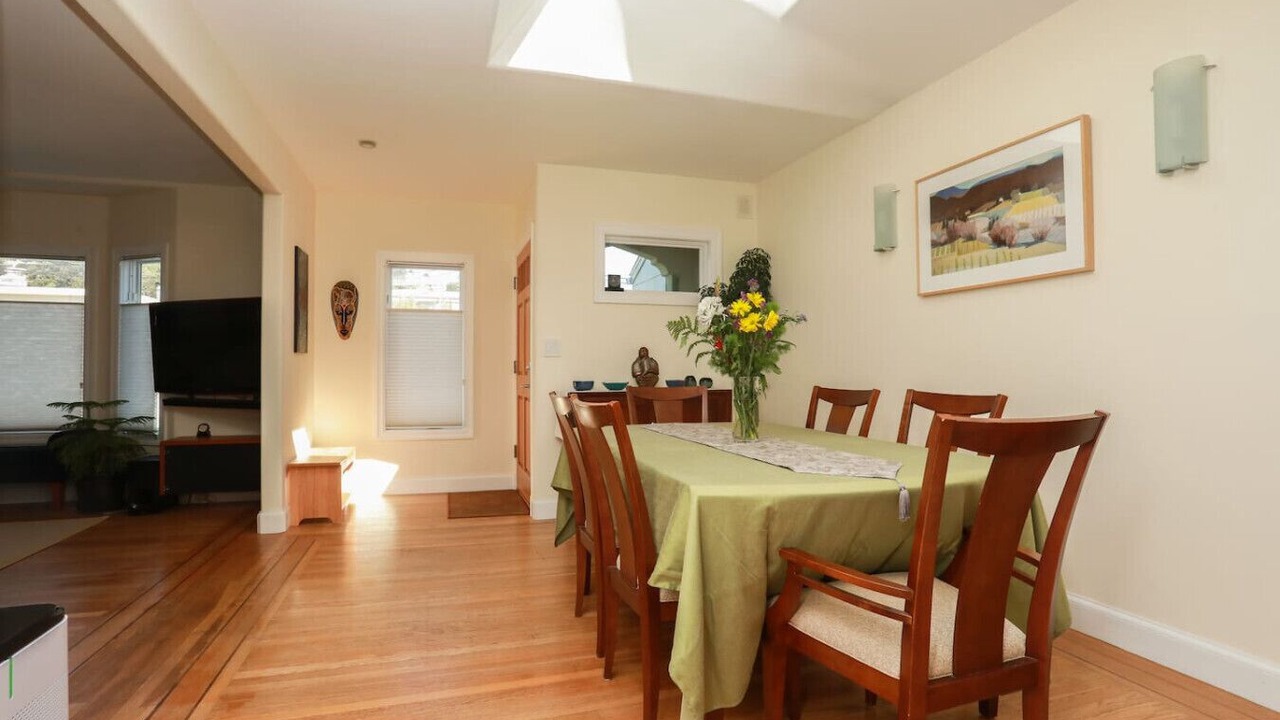 Photo of Others in Sunnyside