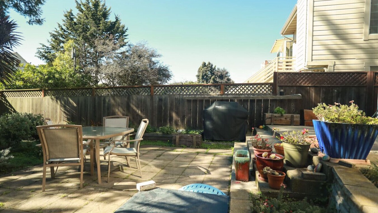 Photo of Outdoor in Sunnyside