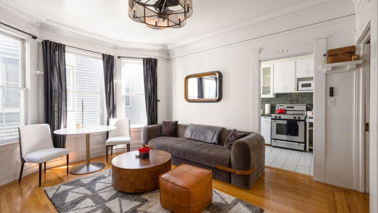 Photo of Livingroom in Lower Nob Hill