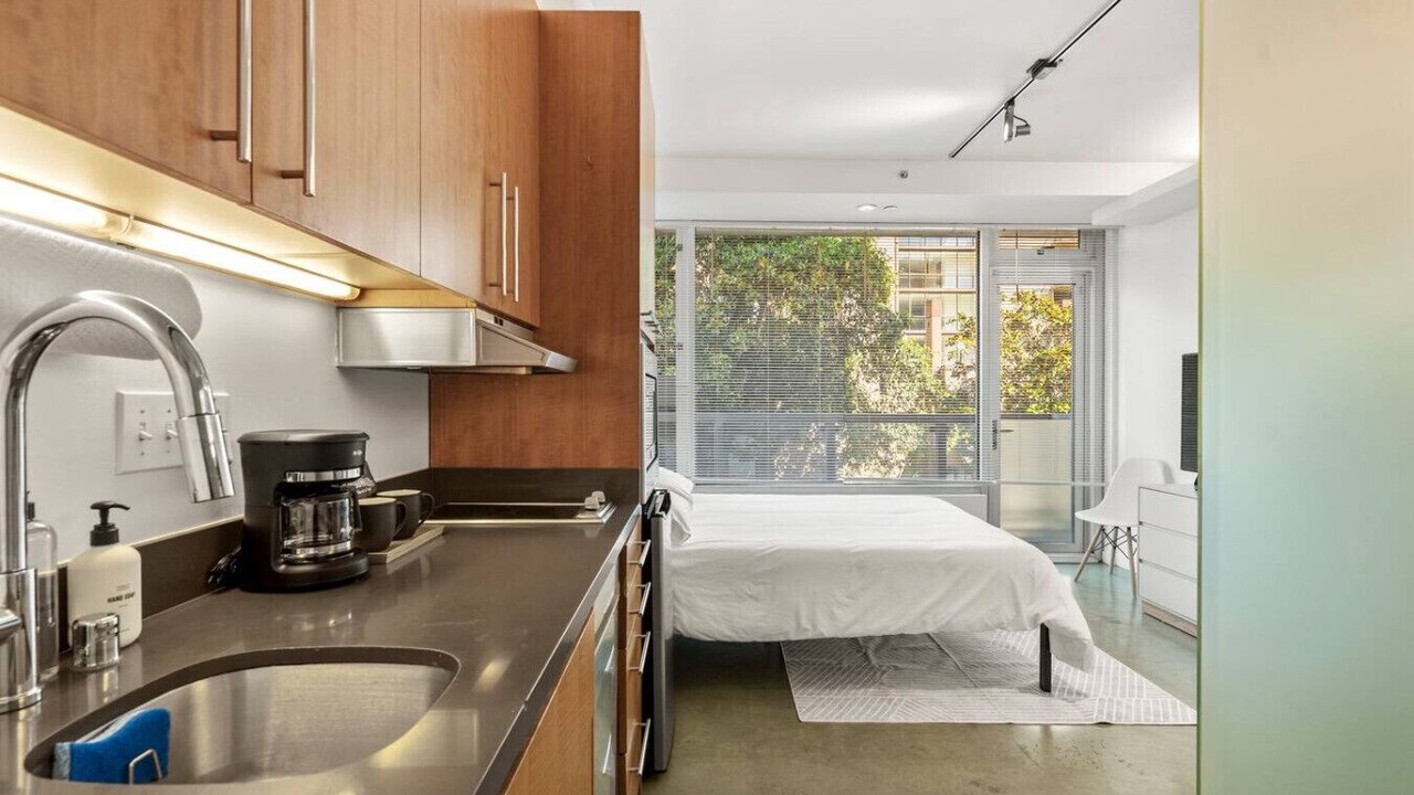Photo of Bedroom in Downtown San Francisco