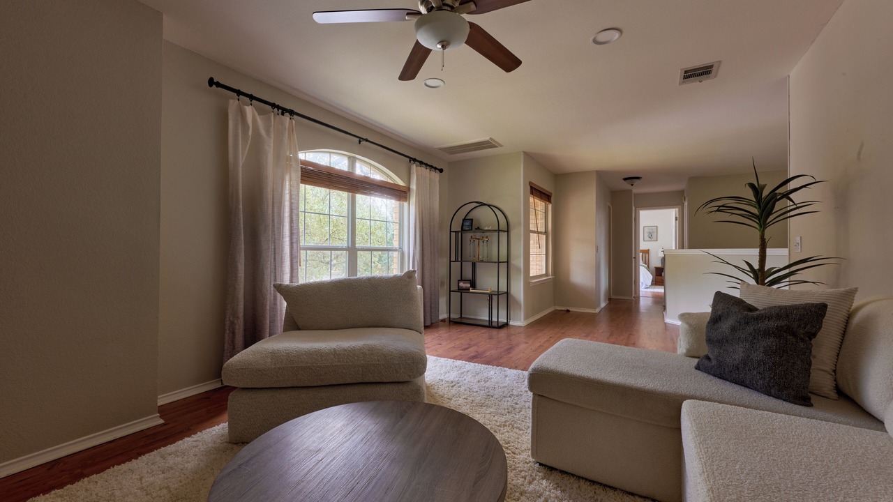 Photo of Livingroom in Deer Creek Ranch