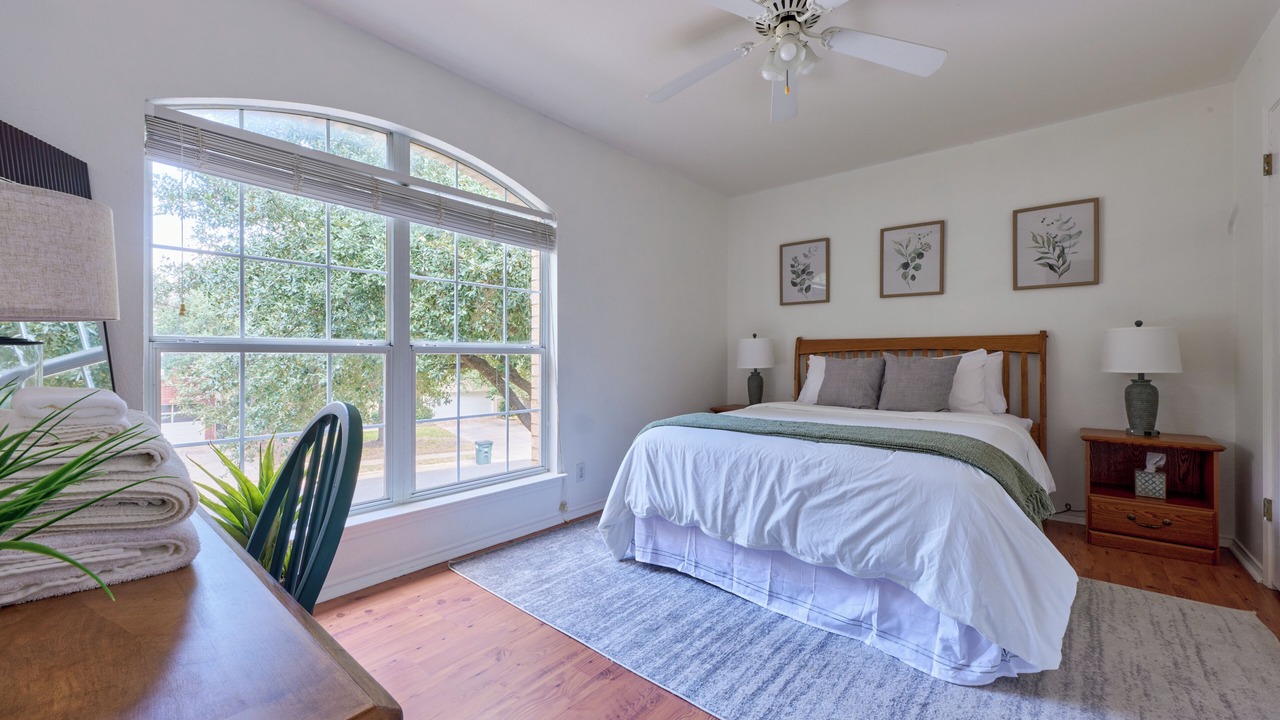 Photo of Bedroom in Deer Creek Ranch