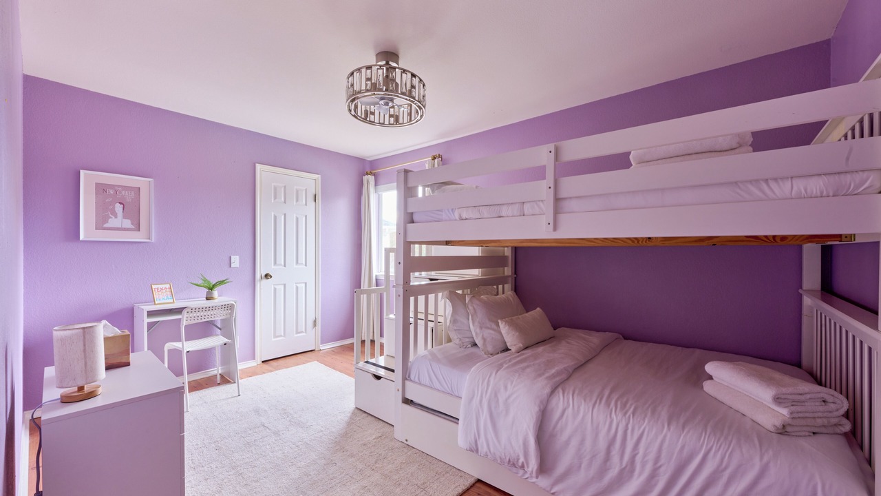 Photo of Bedroom in Deer Creek Ranch