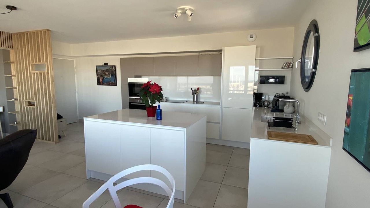 Photo of Kitchen in Le Port