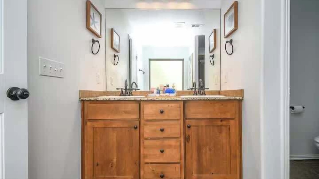 Photo of Bathroom in Siloam Springs