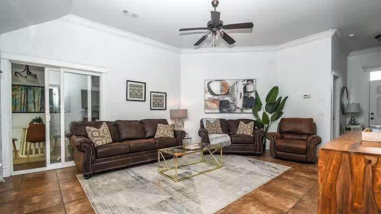 Photo of Livingroom in Siloam Springs