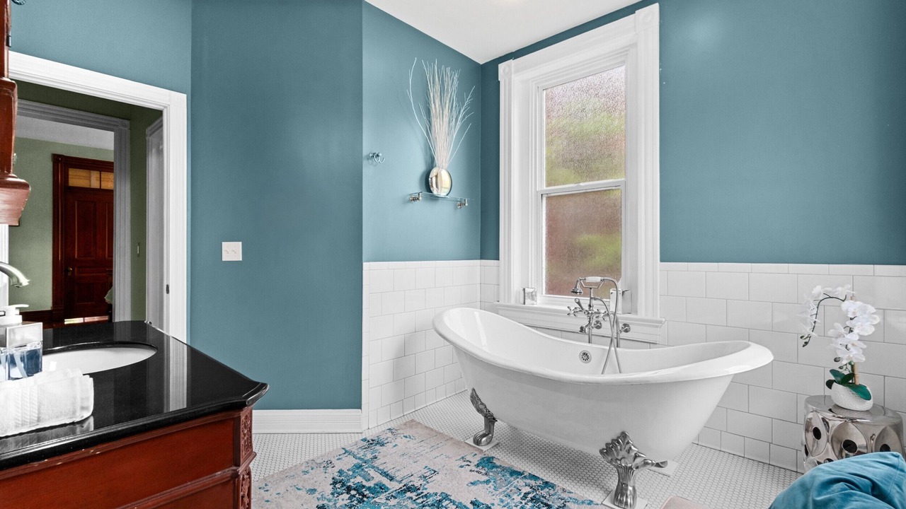 Photo of Bathroom in Highlands