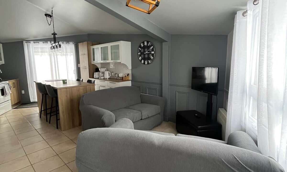Photo of Livingroom in Val-Brillant