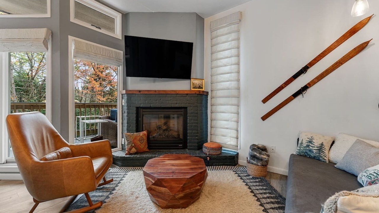 Photo of Livingroom in Warren