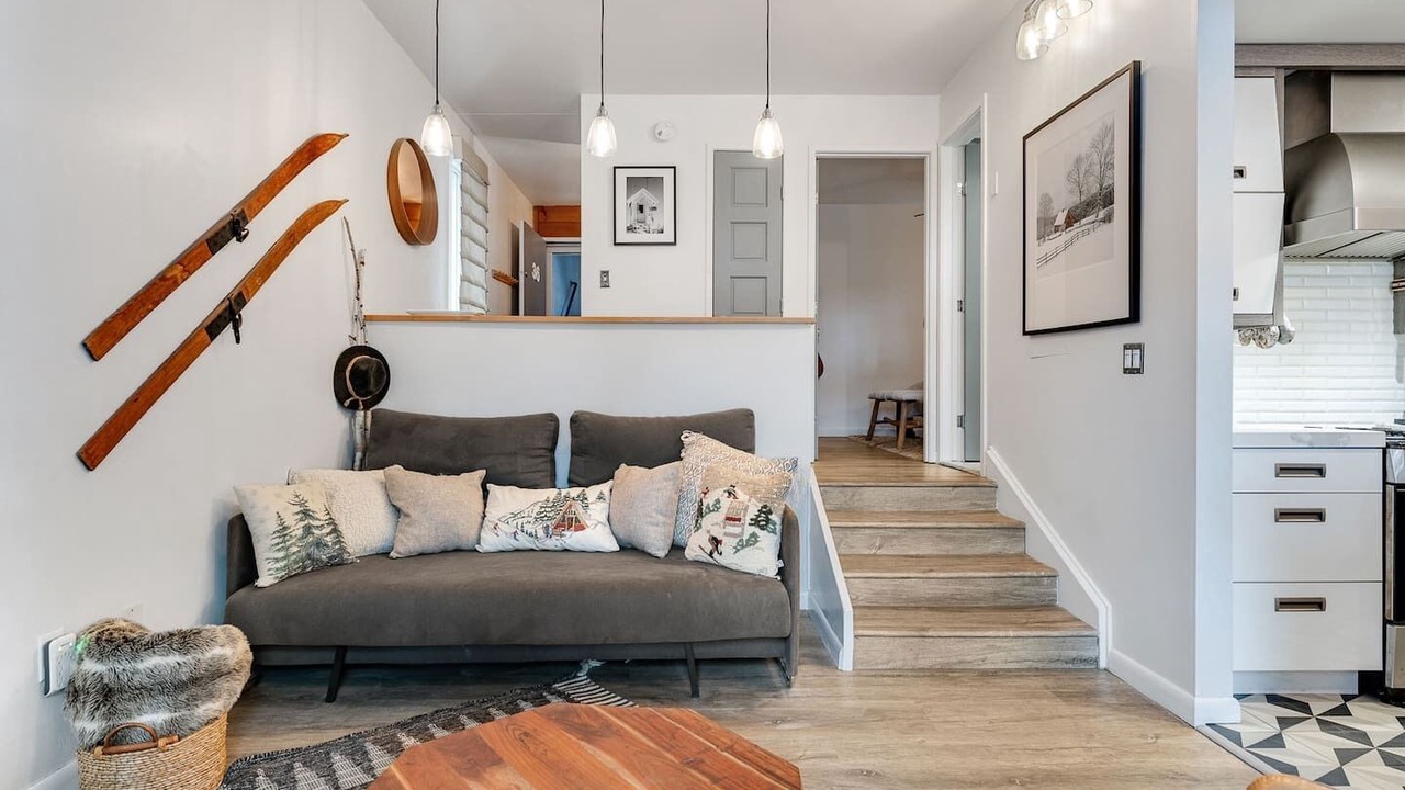 Photo of Livingroom in Warren