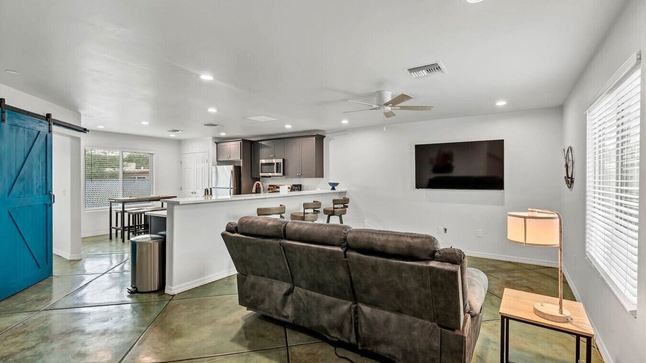 Photo of Livingroom in Menlo Park
