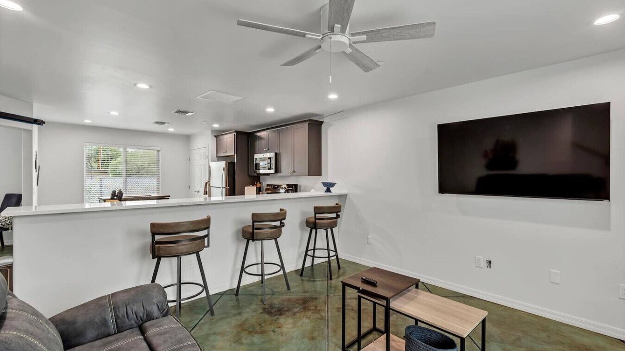 Photo of Livingroom in Menlo Park