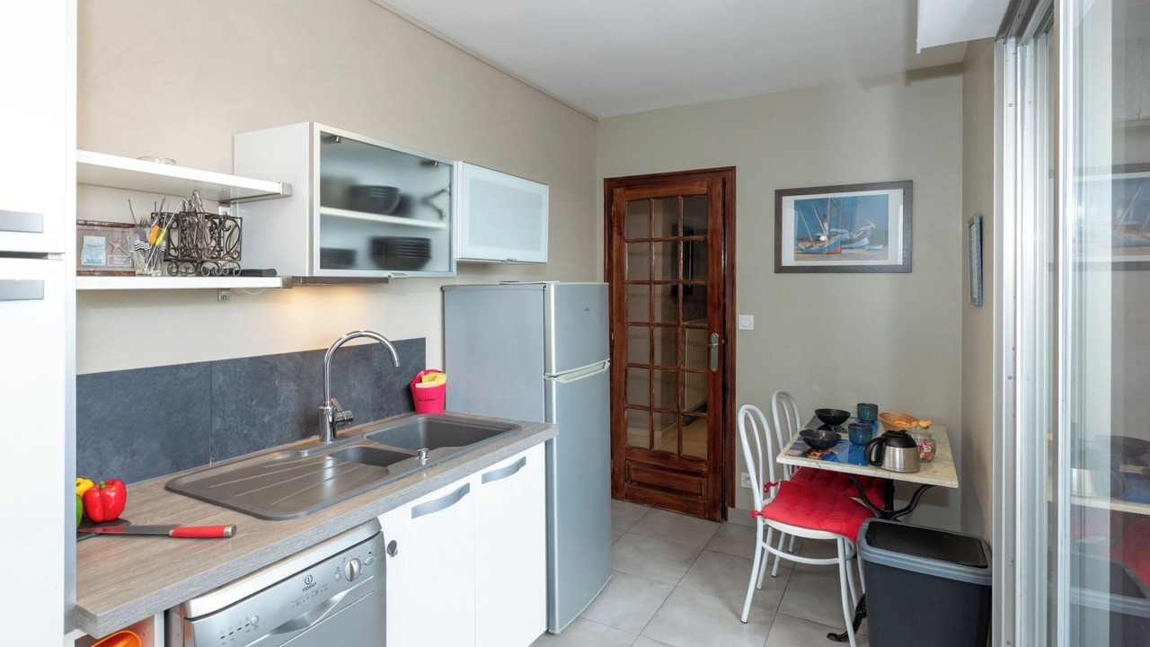 Photo of Bedroom in Saint-Servan