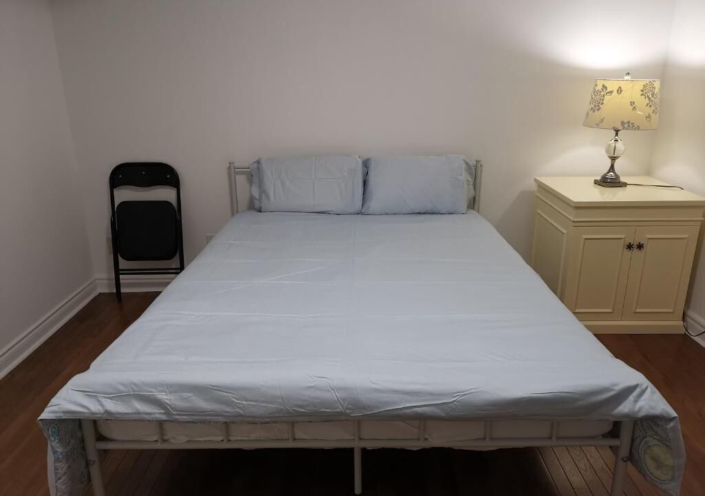 Photo of Bedroom in Richmond Hill