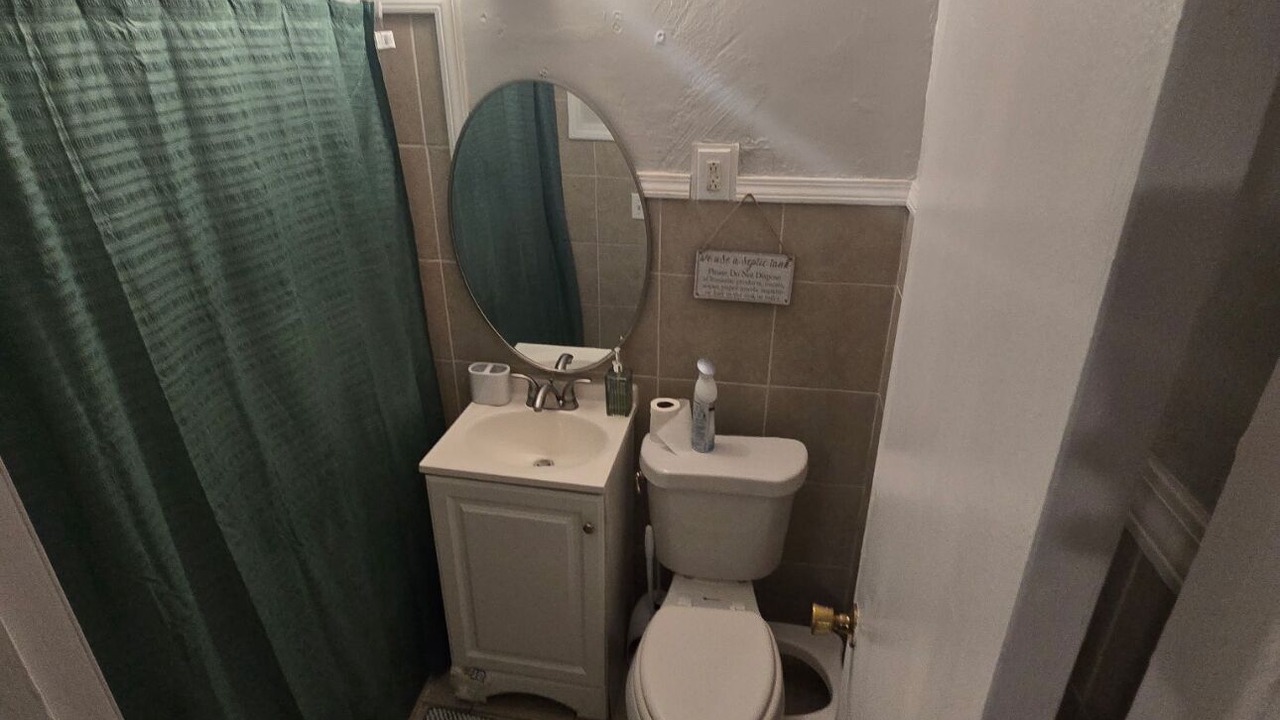 Photo of Bathroom in Navy Point