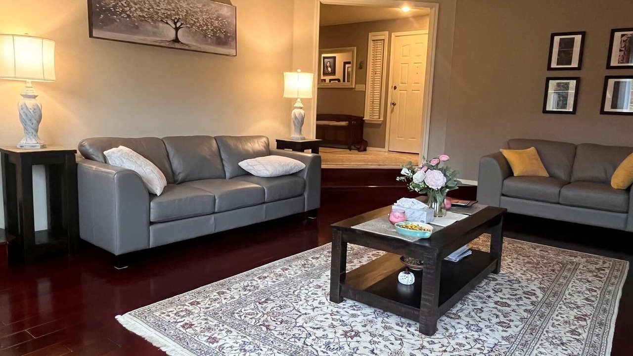 Photo of Livingroom in Sudden Valley