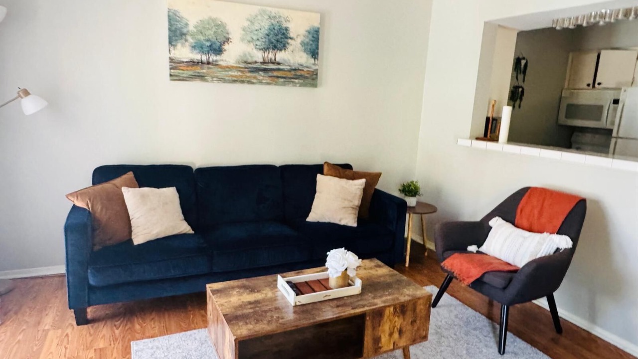 Photo of Livingroom in Lower Greenville