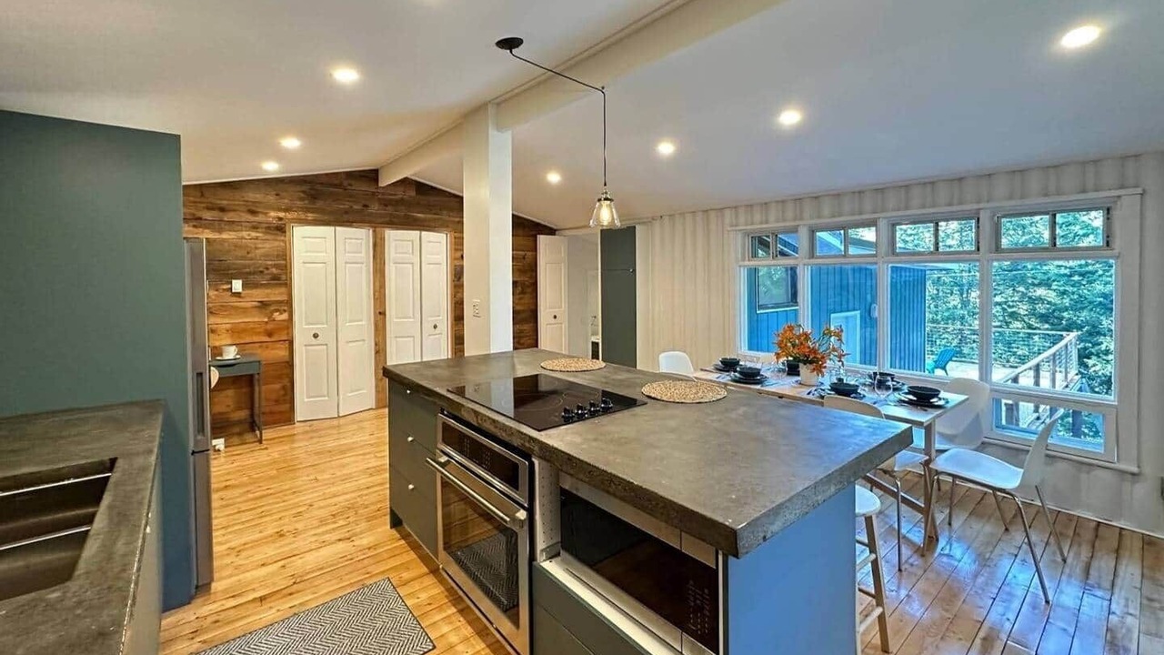 Photo of Kitchen in Val-des-Monts