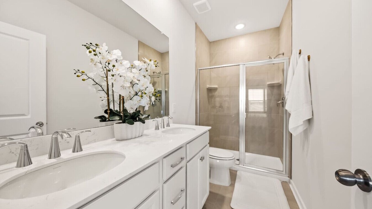Photo of Bathroom in Summerville