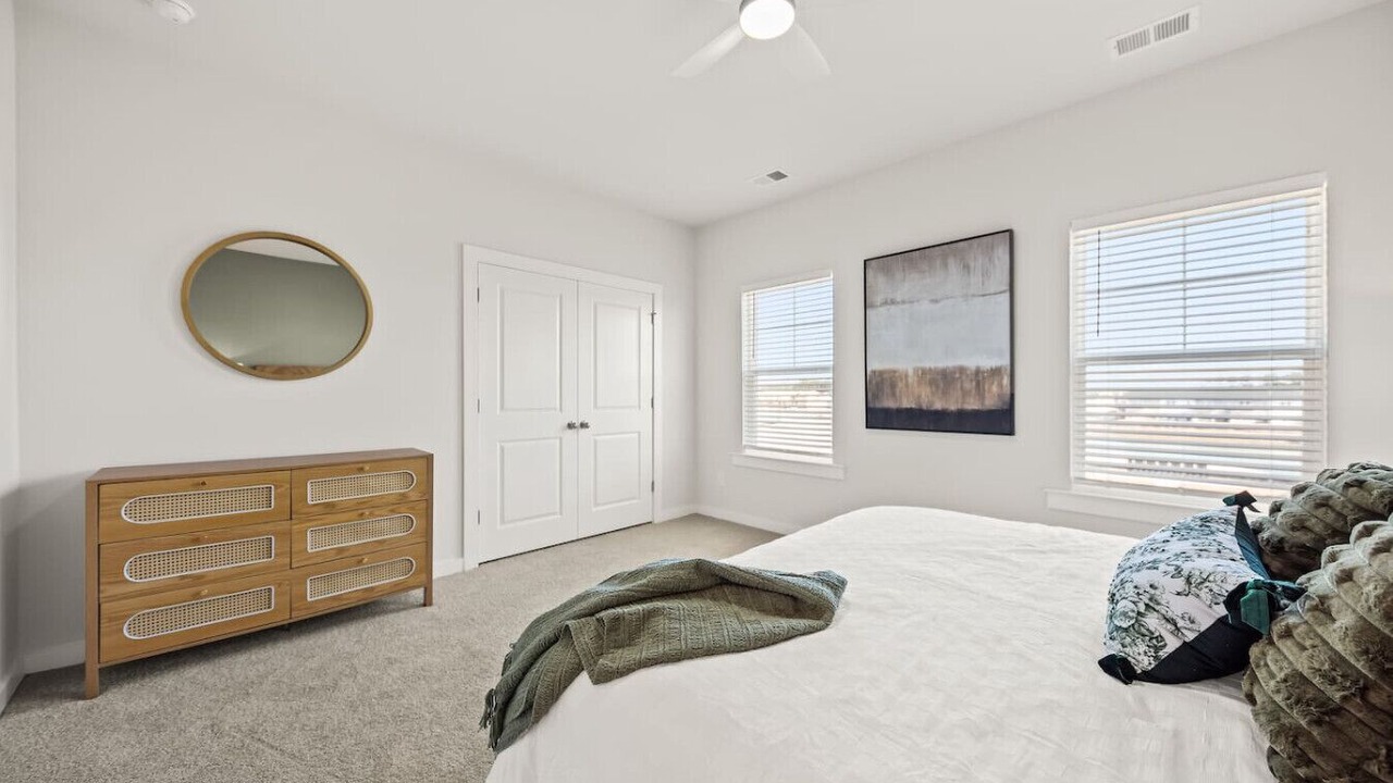 Photo of Bedroom in Summerville