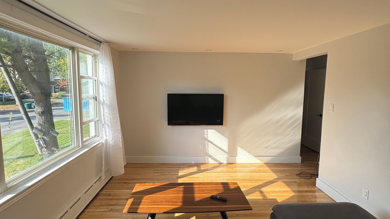 Photo of Livingroom in Vanier