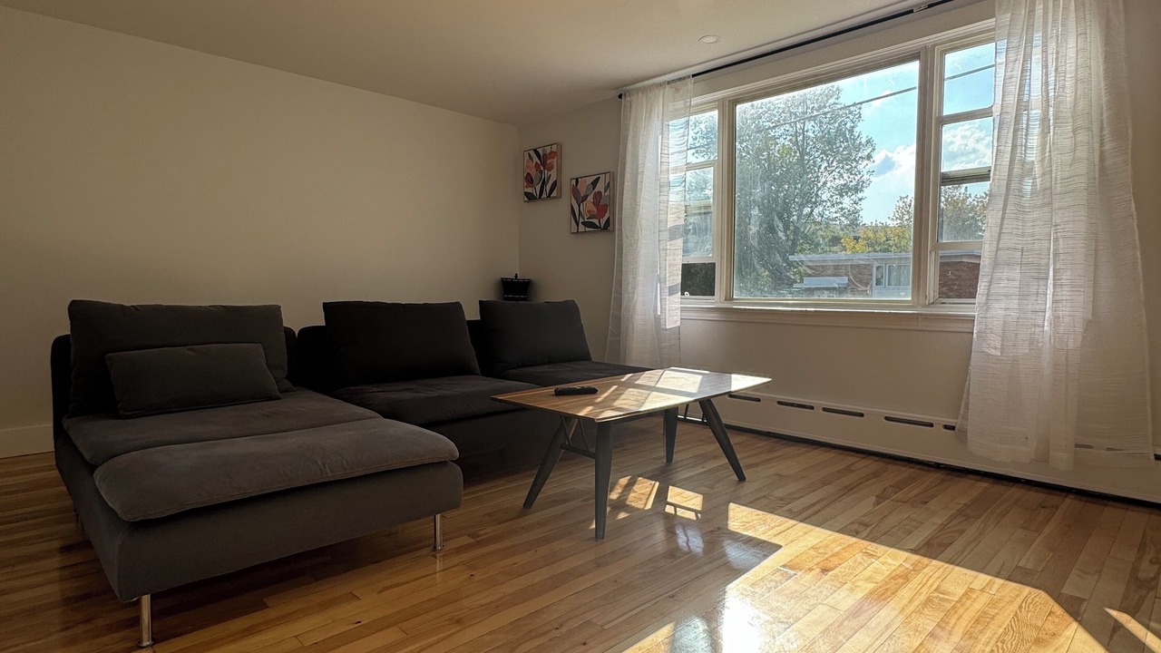 Photo of Livingroom in Vanier