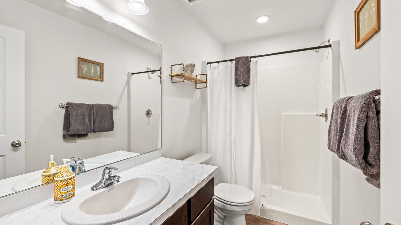 Photo of Bathroom in Umatilla
