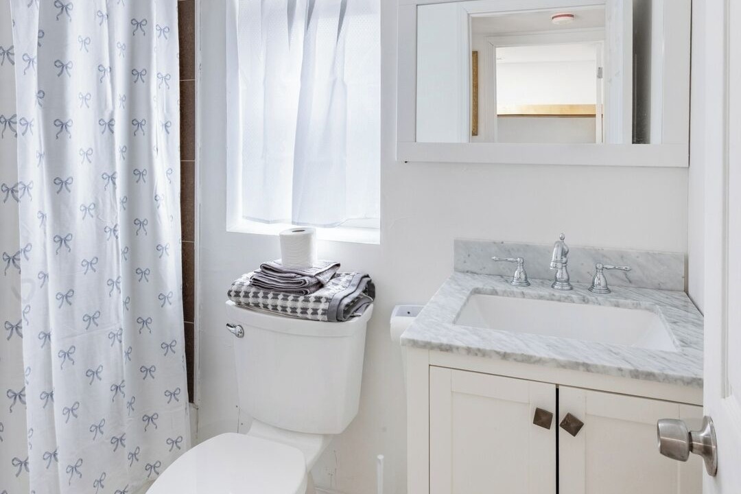 Photo of Bathroom in Orange