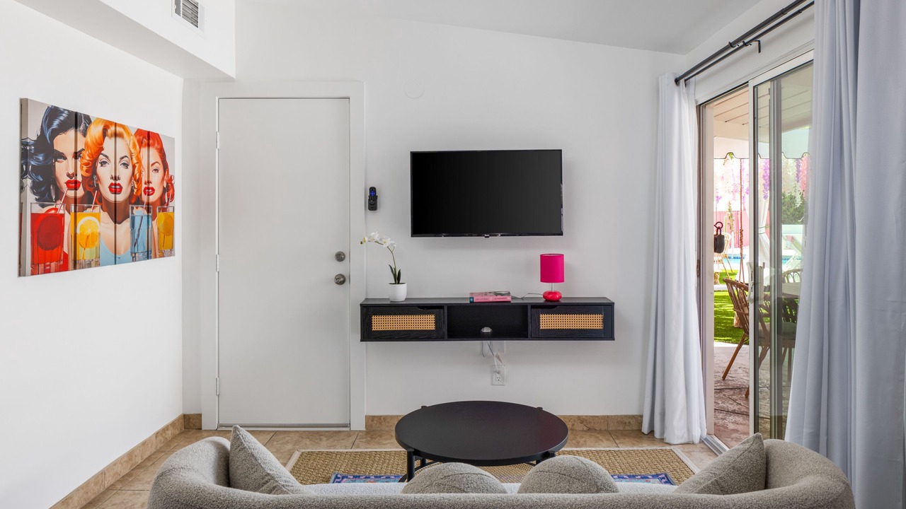 Photo of Livingroom in Warm Sands