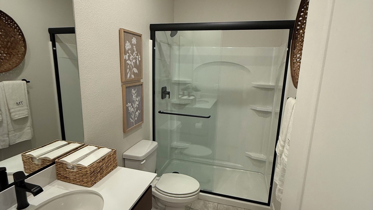 Photo of Bathroom in Peters