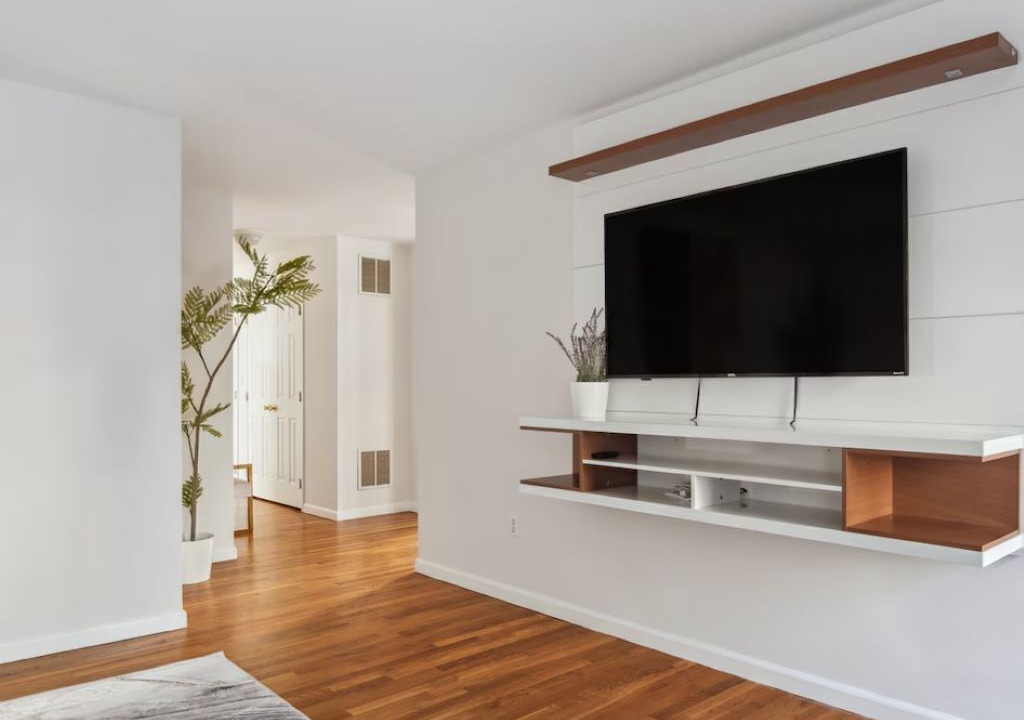 Photo of Others in White Plains