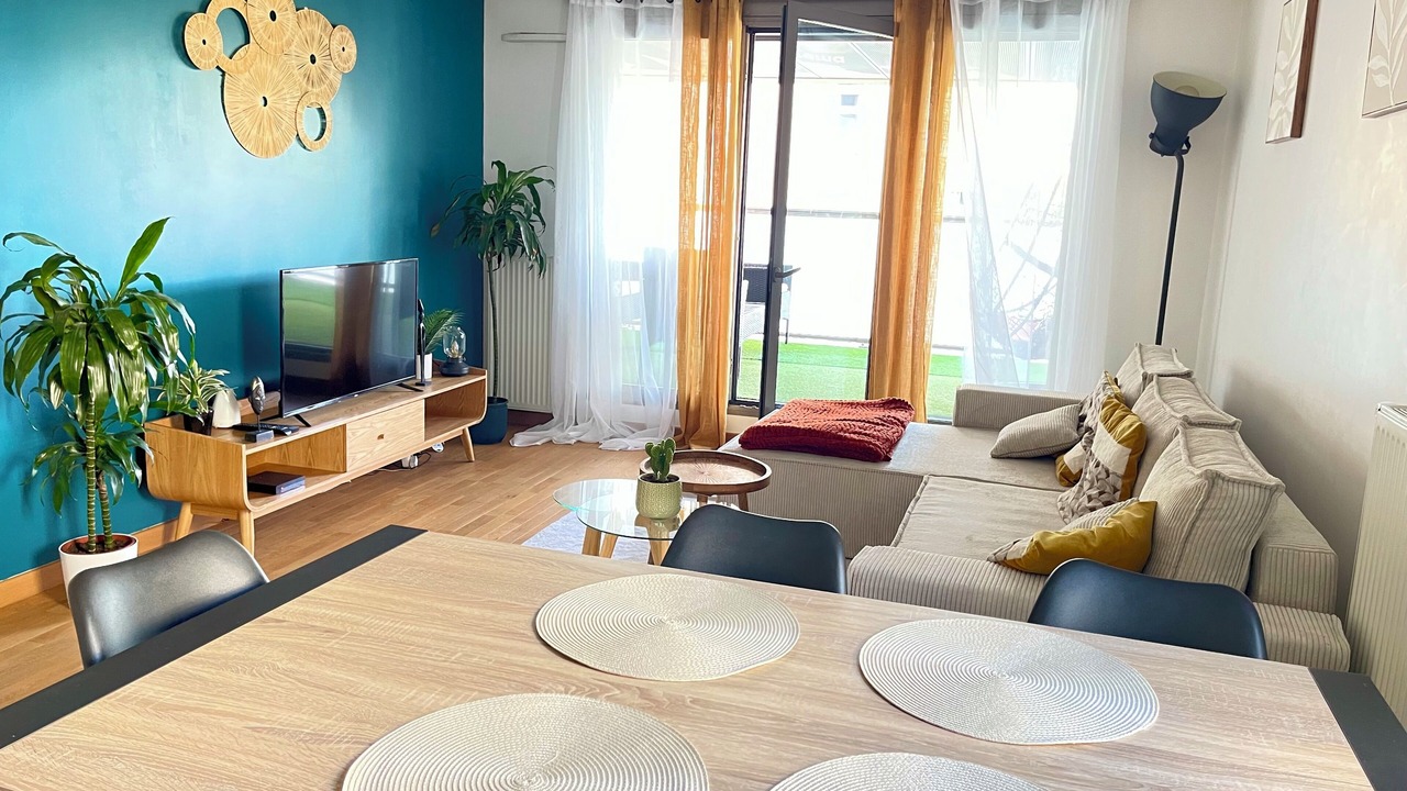 Photo of Livingroom in Jean Moulin - Marius Berliet