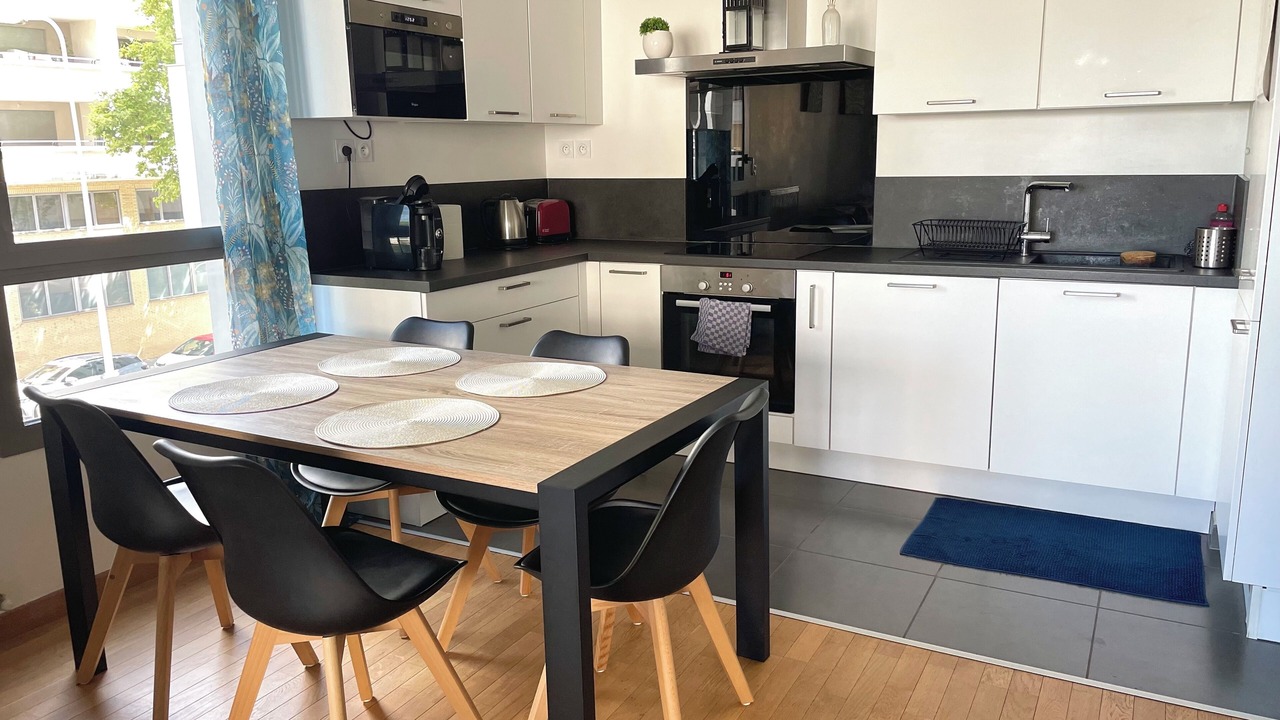 Photo of Kitchen in Jean Moulin - Marius Berliet
