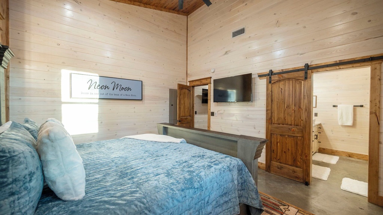 Photo of Bedroom in Pickens