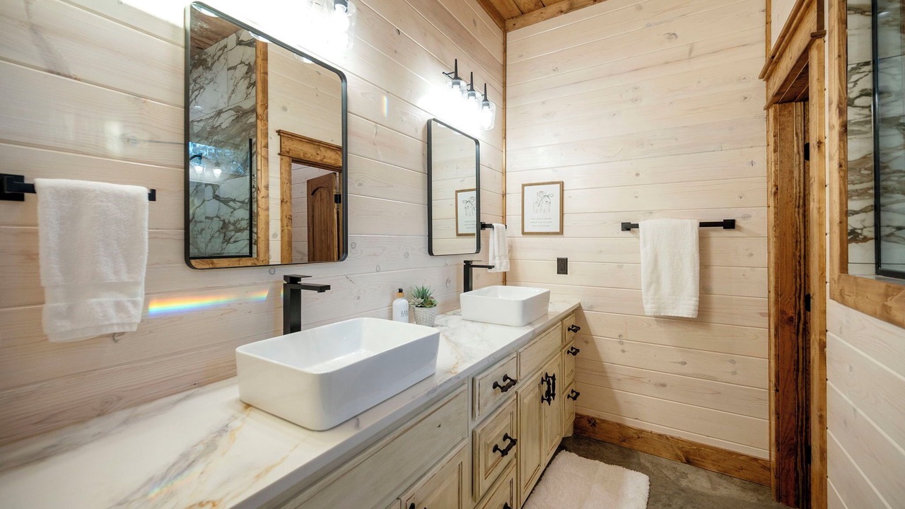 Photo of Bathroom in Pickens