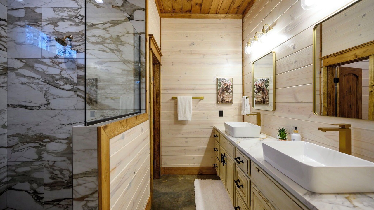 Photo of Bathroom in Pickens